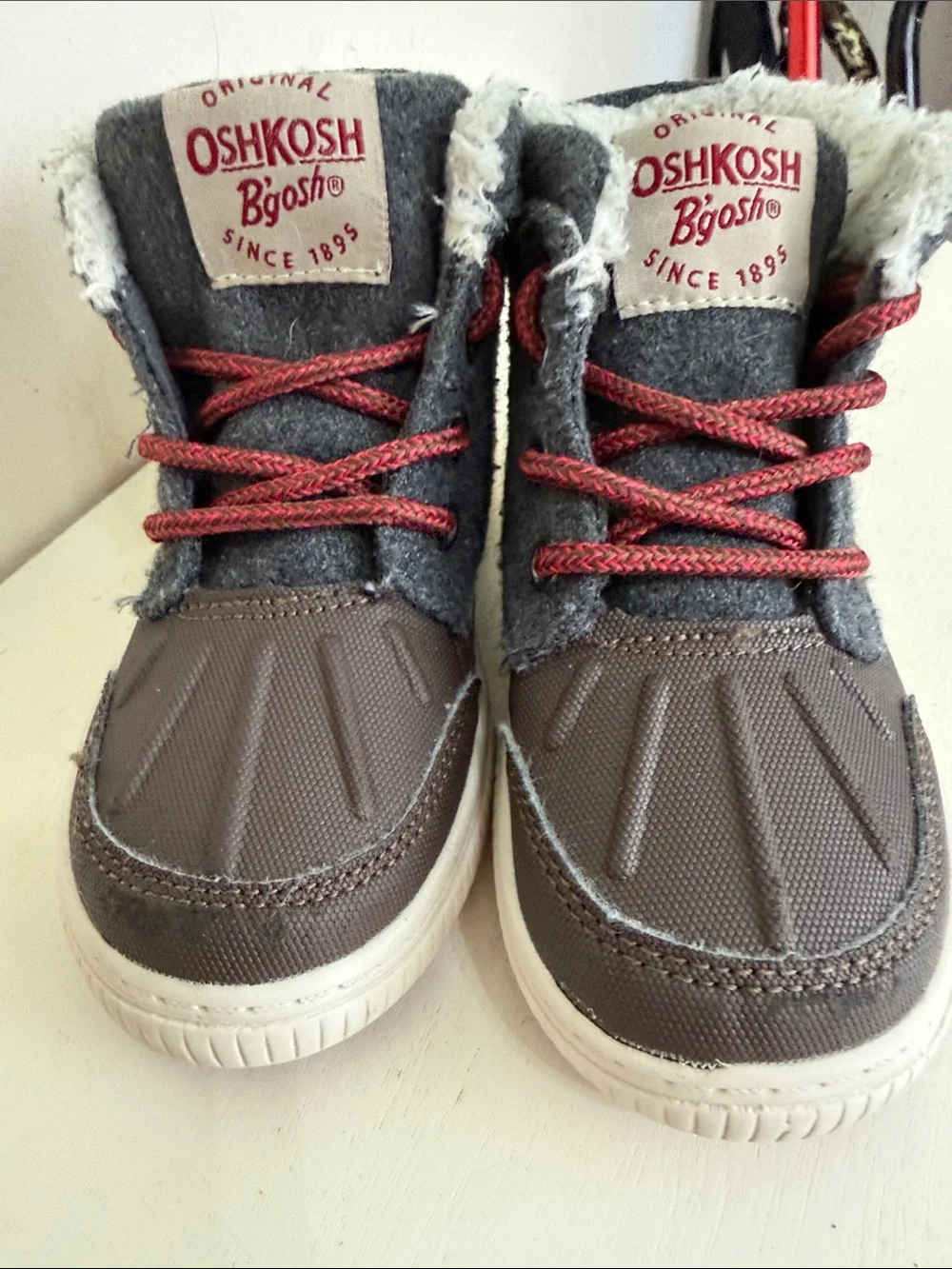 (S- ) OshKosh B'gosh Brown & Gray Kids Lace-Up Boots with Red Laces